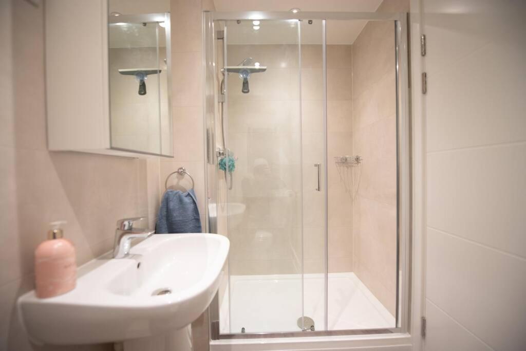 Number 15 Luxurious Two Bedroom Apartment Эксмут Экстерьер фото